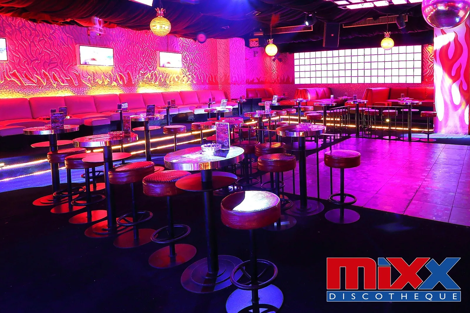 Mixx Discotheque - nightclub in Bangkok