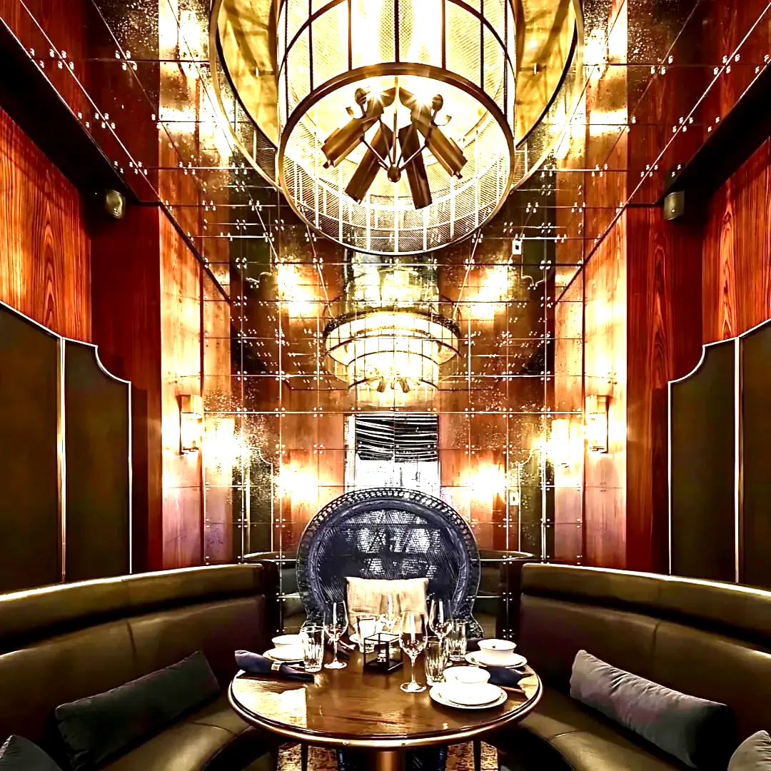 Mott 32 - restaurant in Vancouver