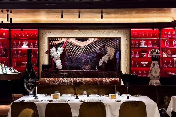 Nahate - dining room