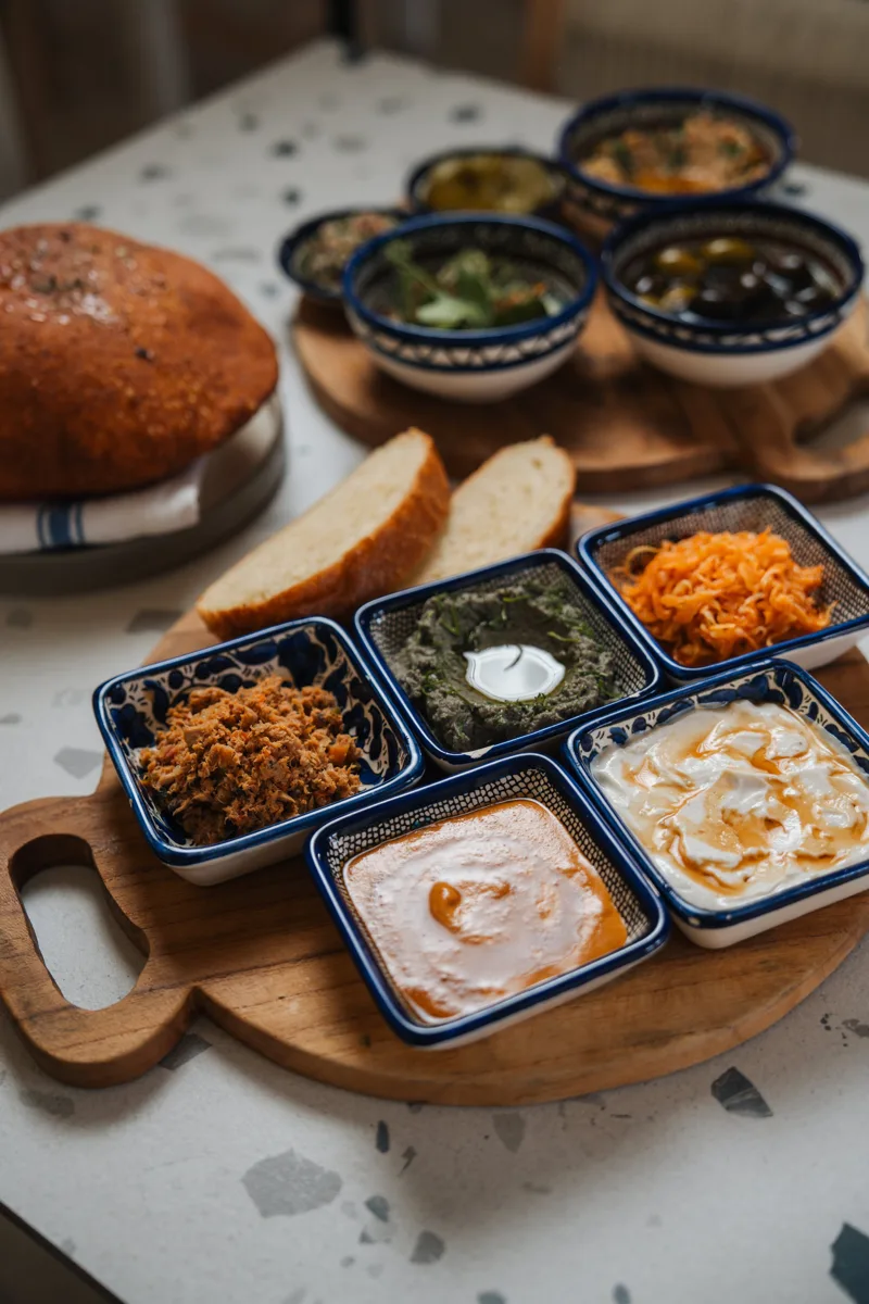 NAO Restaurante Mediterraneo, restaurants in Cabo 5