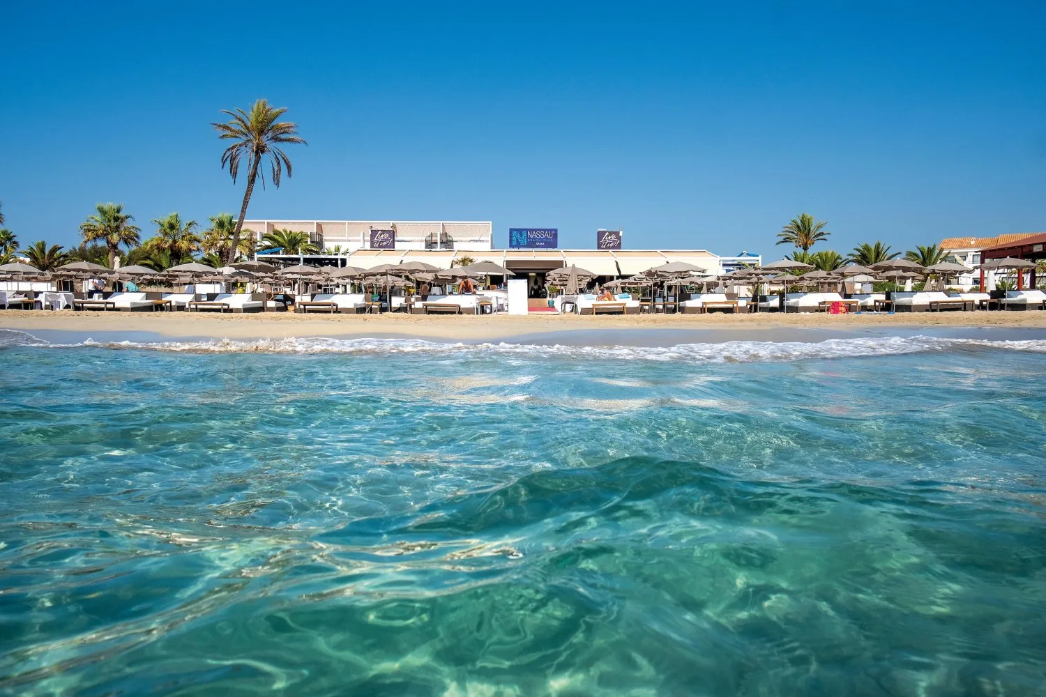 Nassau Beach Club - beach wide branded