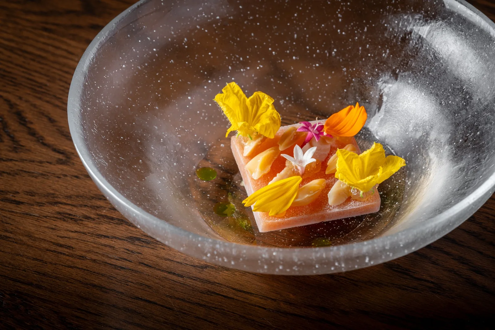 NAWA - sashimi glass bowl