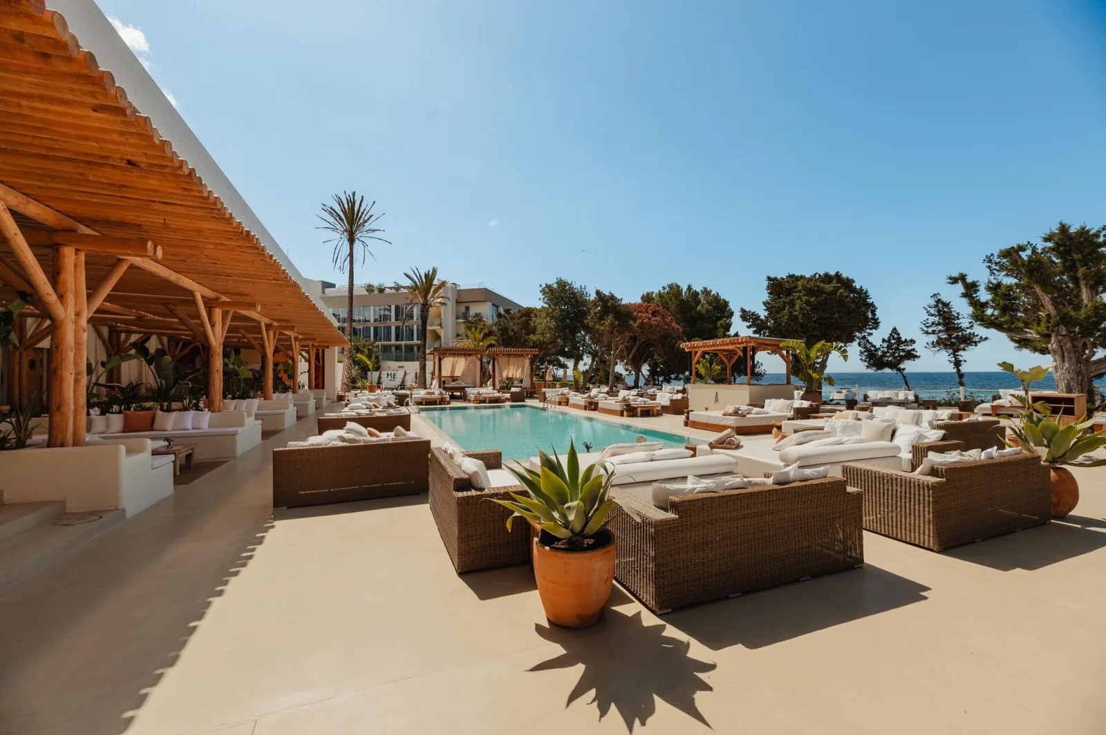 Nikki Beach - restaurant 2