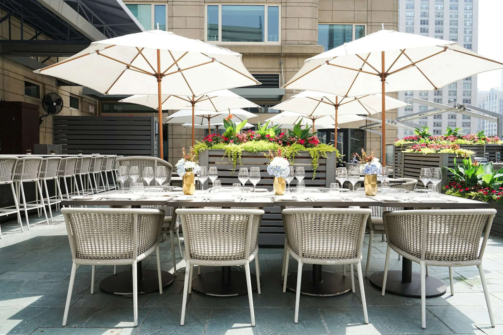 NoMI Garden - rooftop bar in Chicago