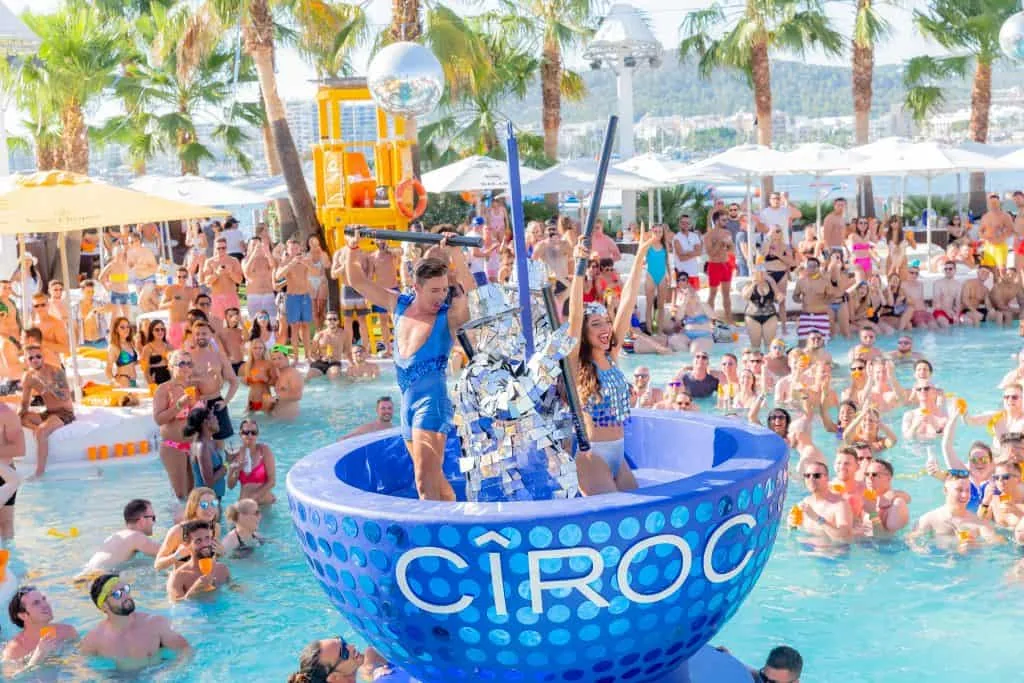 O Beach - club 3