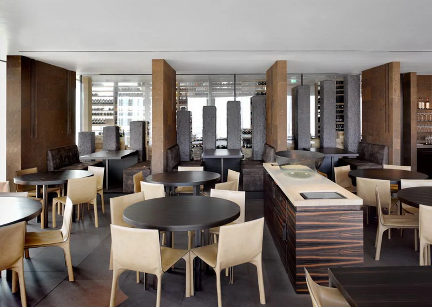Oblix at The Shard - dining room columns