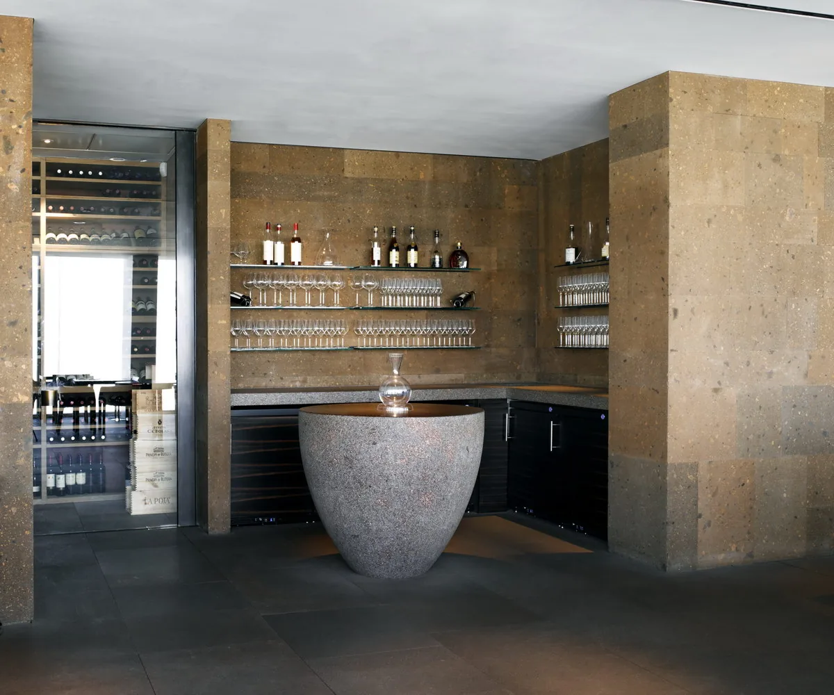 Oblix at The Shard - bar decor