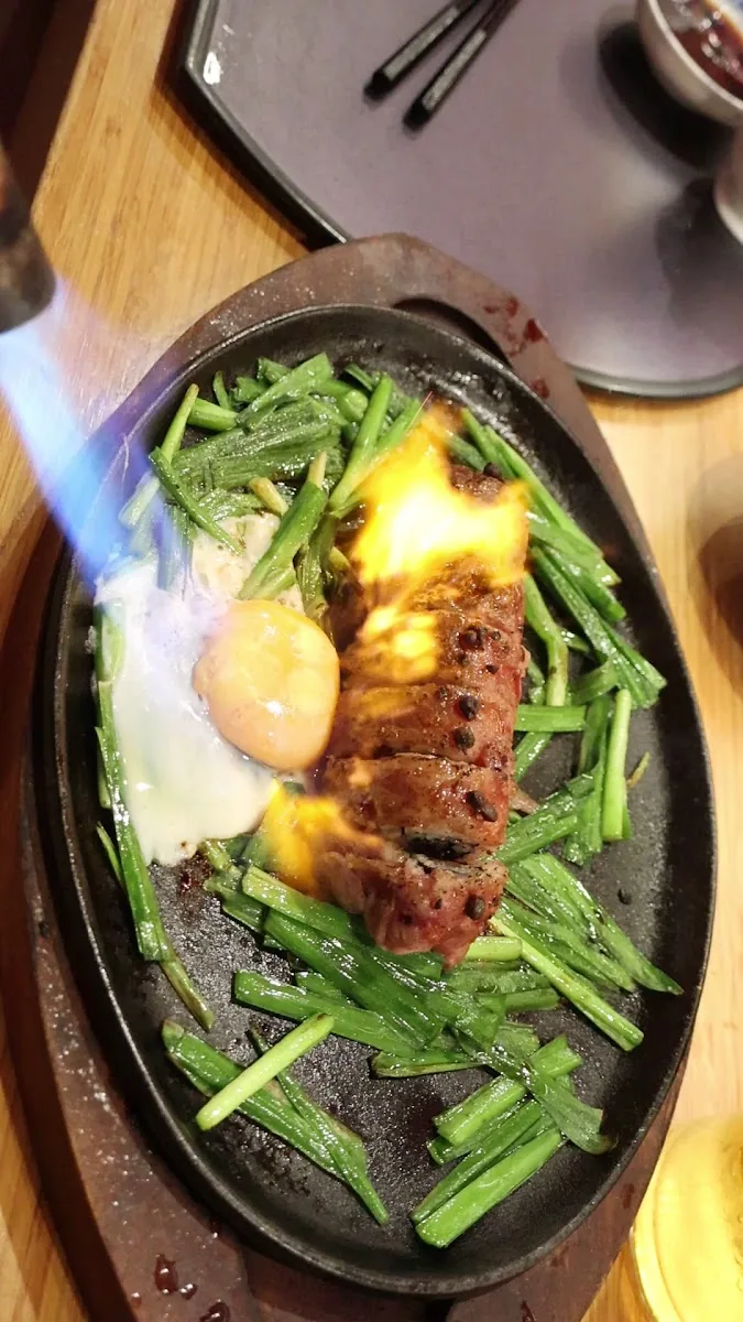 Octopus' Garden - wagyu hot stone