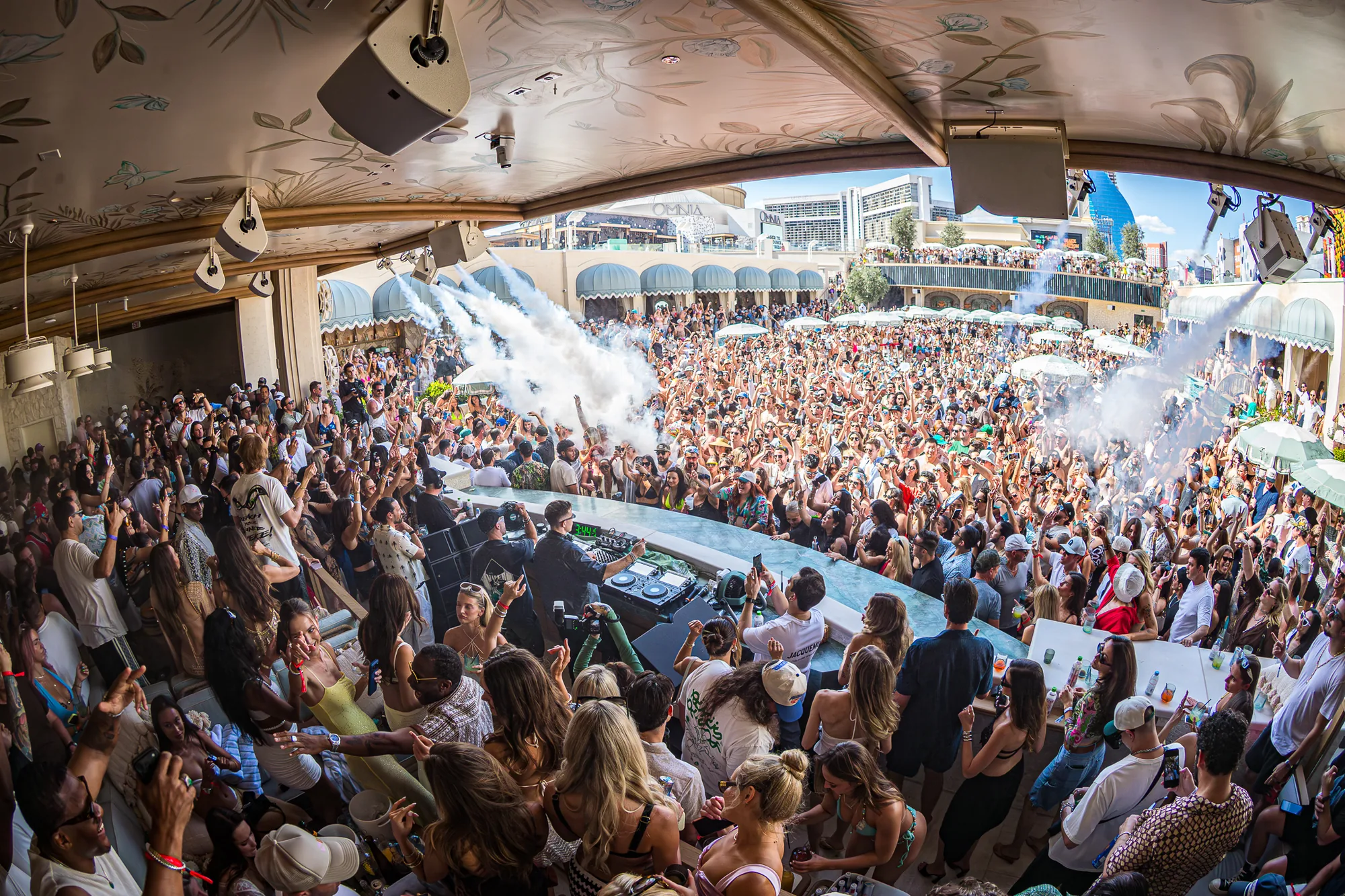 Omnia Dayclub at Caesars - dj booth crowd