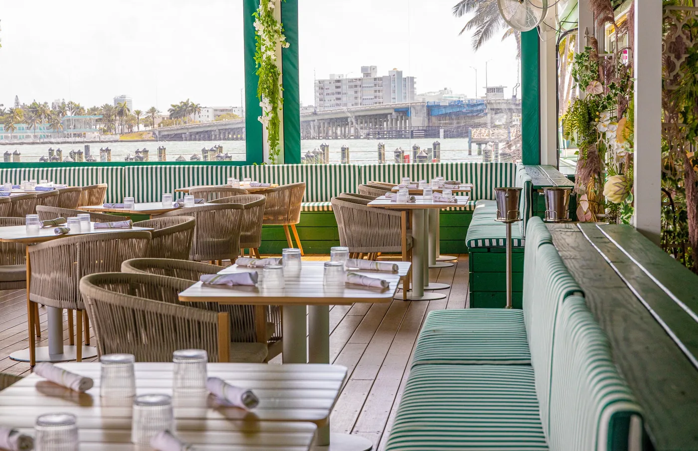 Palm Tree Club - bayfront dining room
