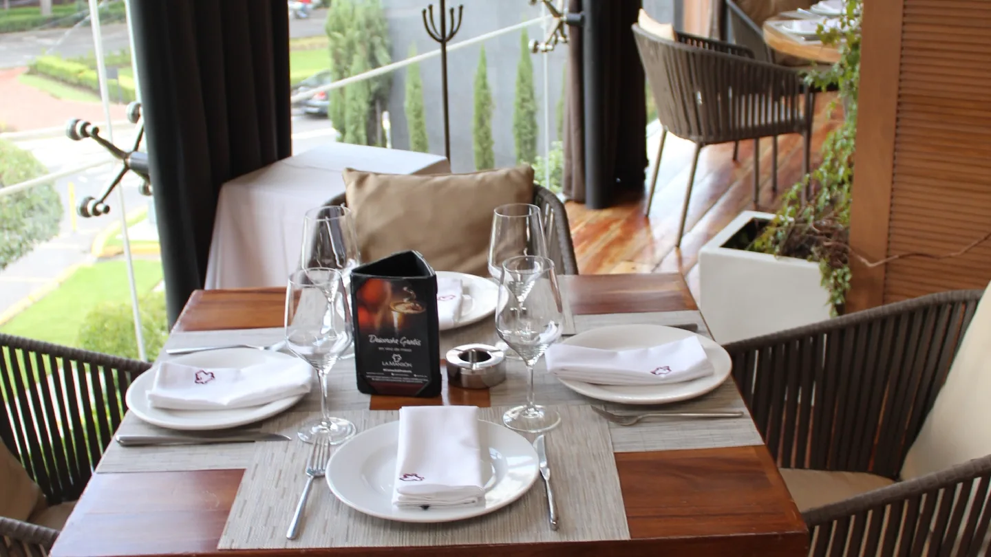 Palominos - window table setting