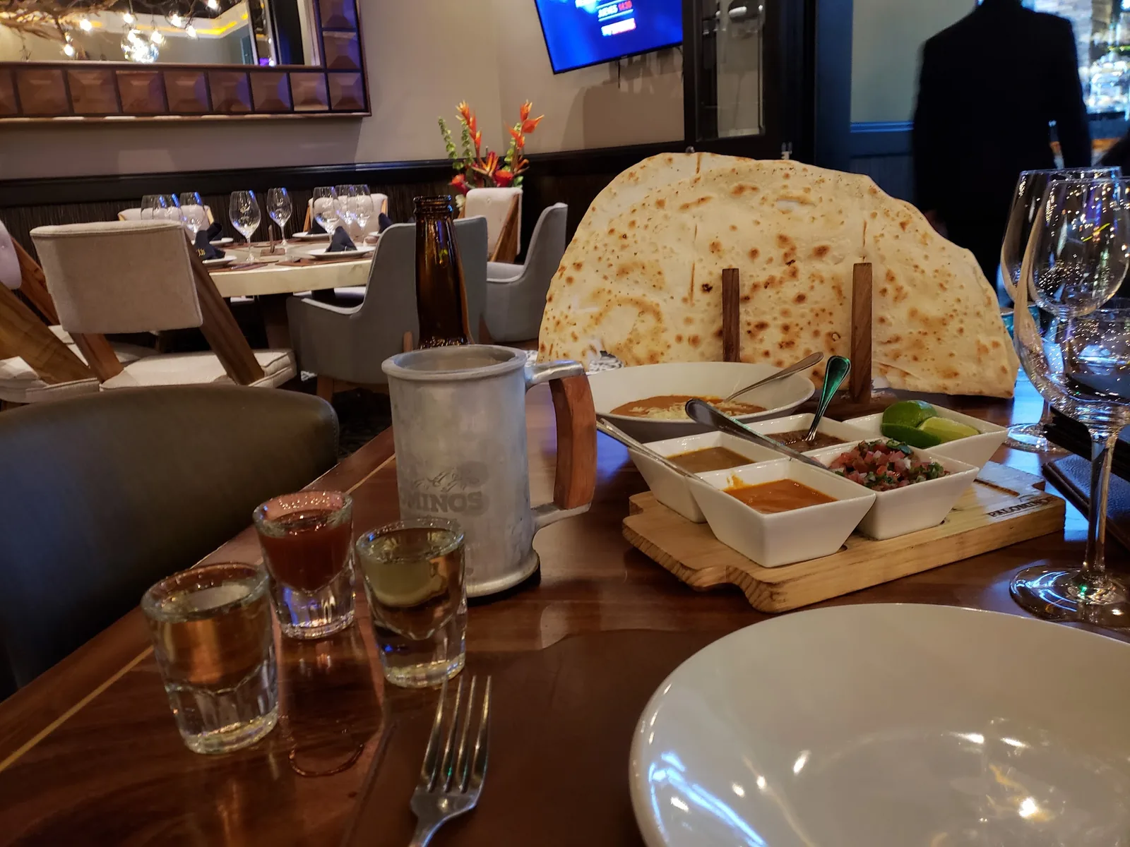 Palominos - table with tortillas and salsas