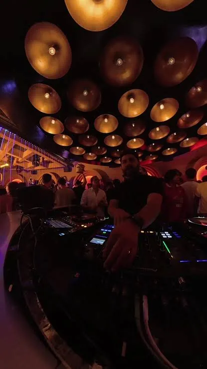 PANEM - copper dome ceiling over the floor
