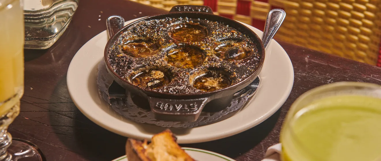Pastis - dish escargot