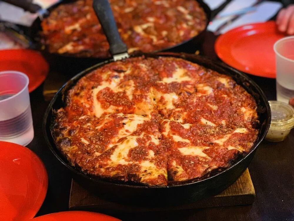 Pequod's Pizza - pizza restaurant 2