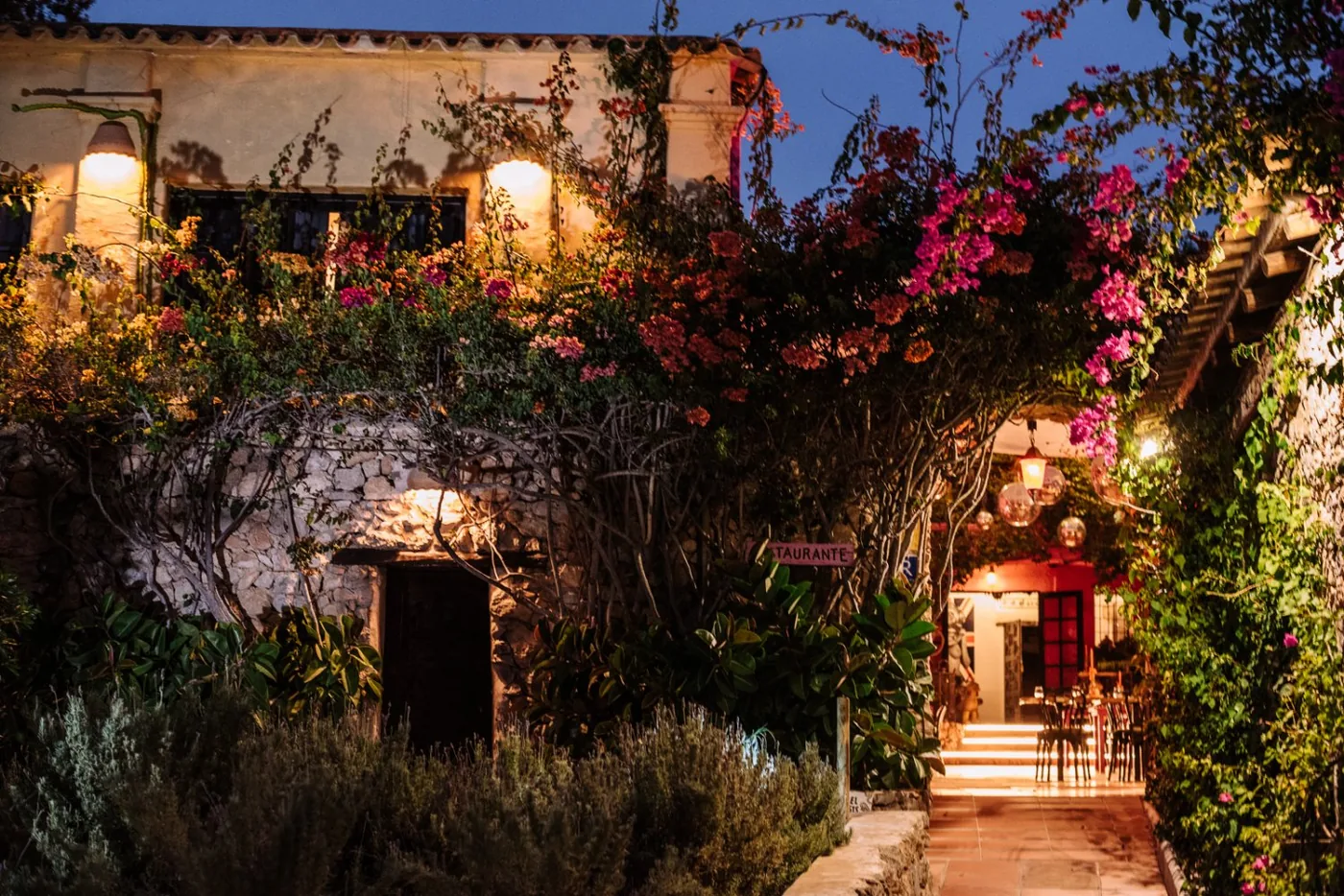 Pikes Ibiza - finca courtyard dusk