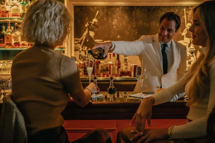 The Polo Lounge - polo lounge bar champagne service