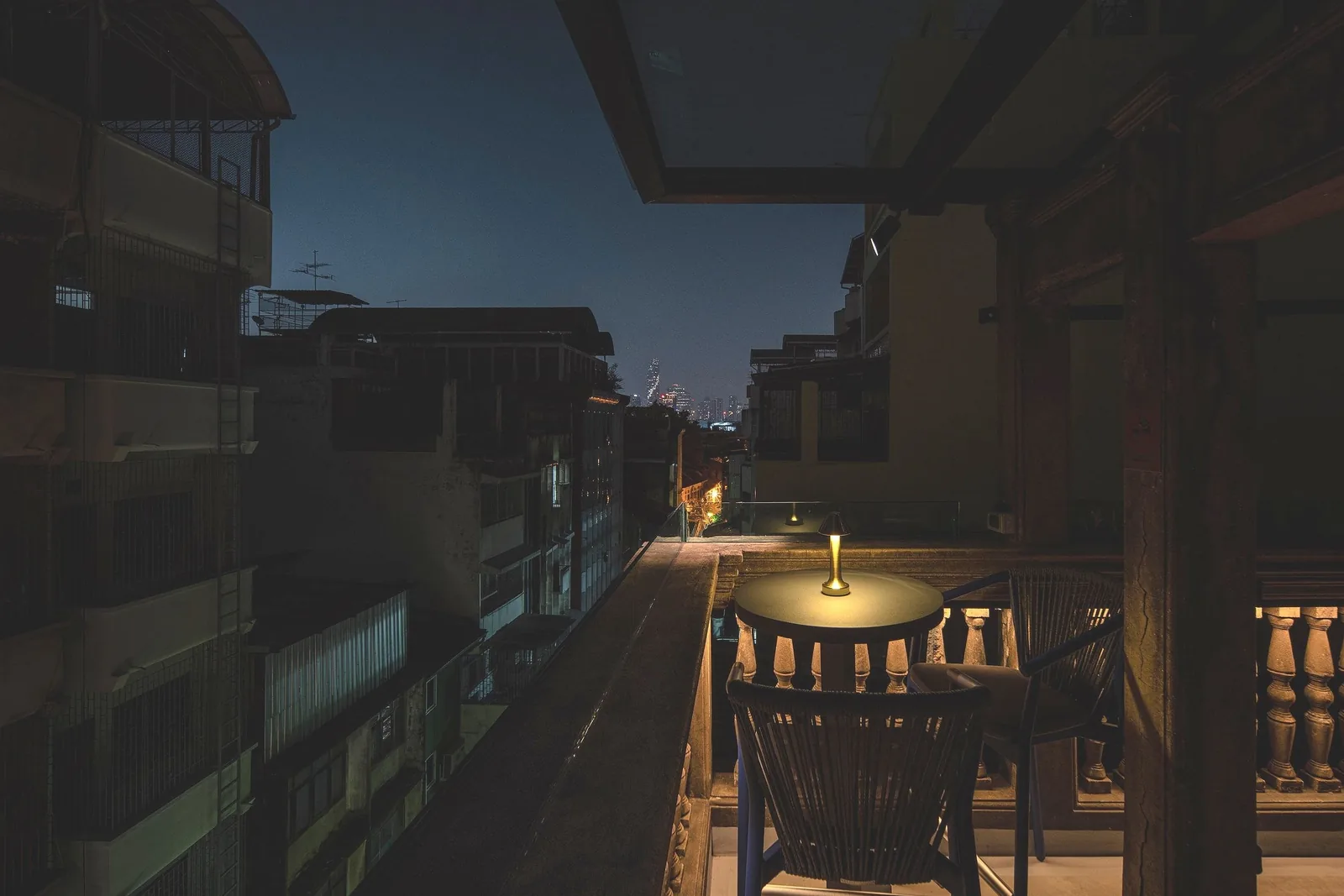 Potong - rooftop terrace dusk