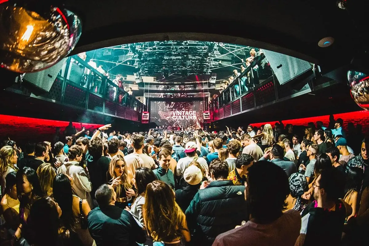 Prysm - night club 2