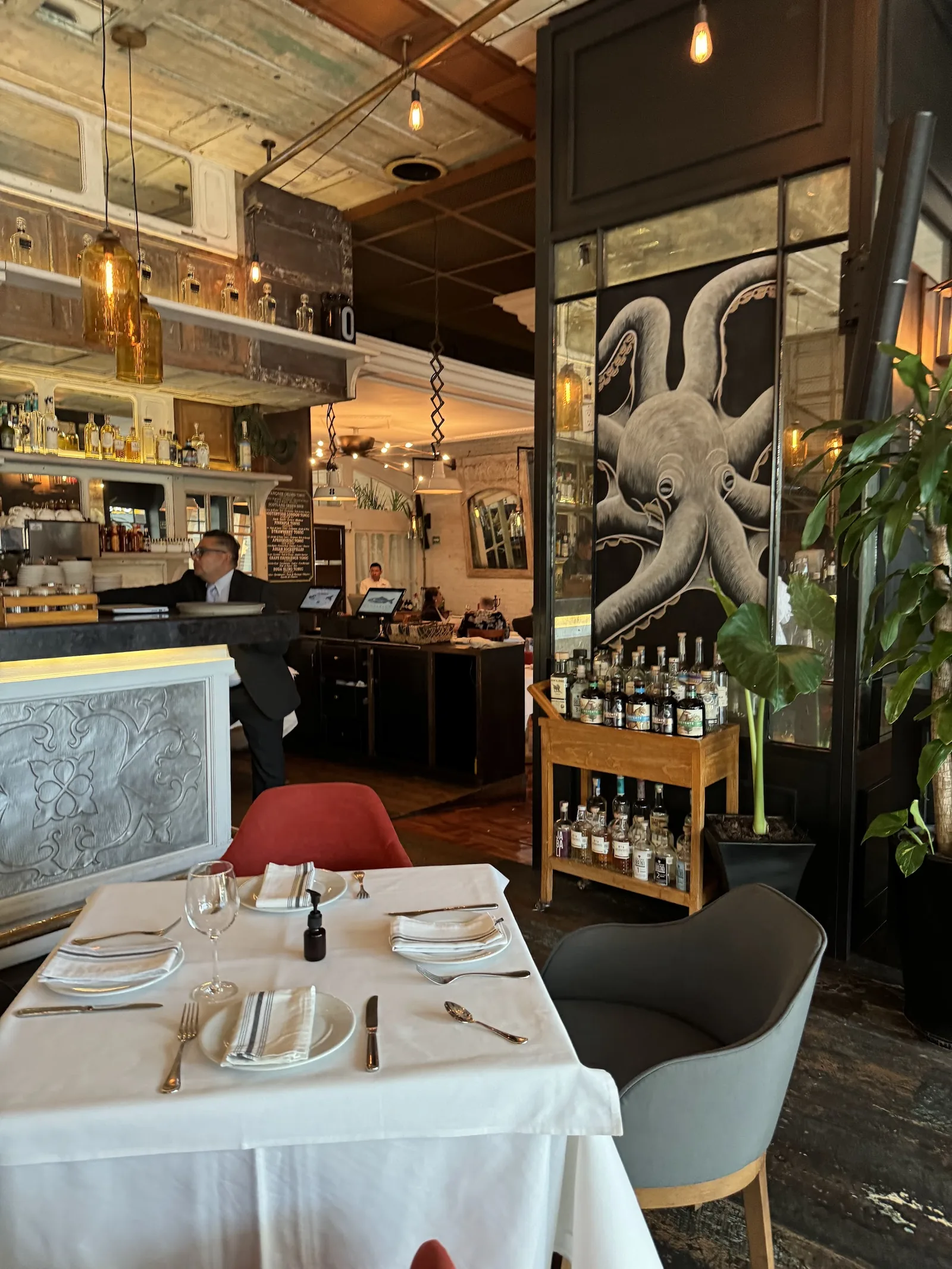 Puntarena - dining room with octopus mural