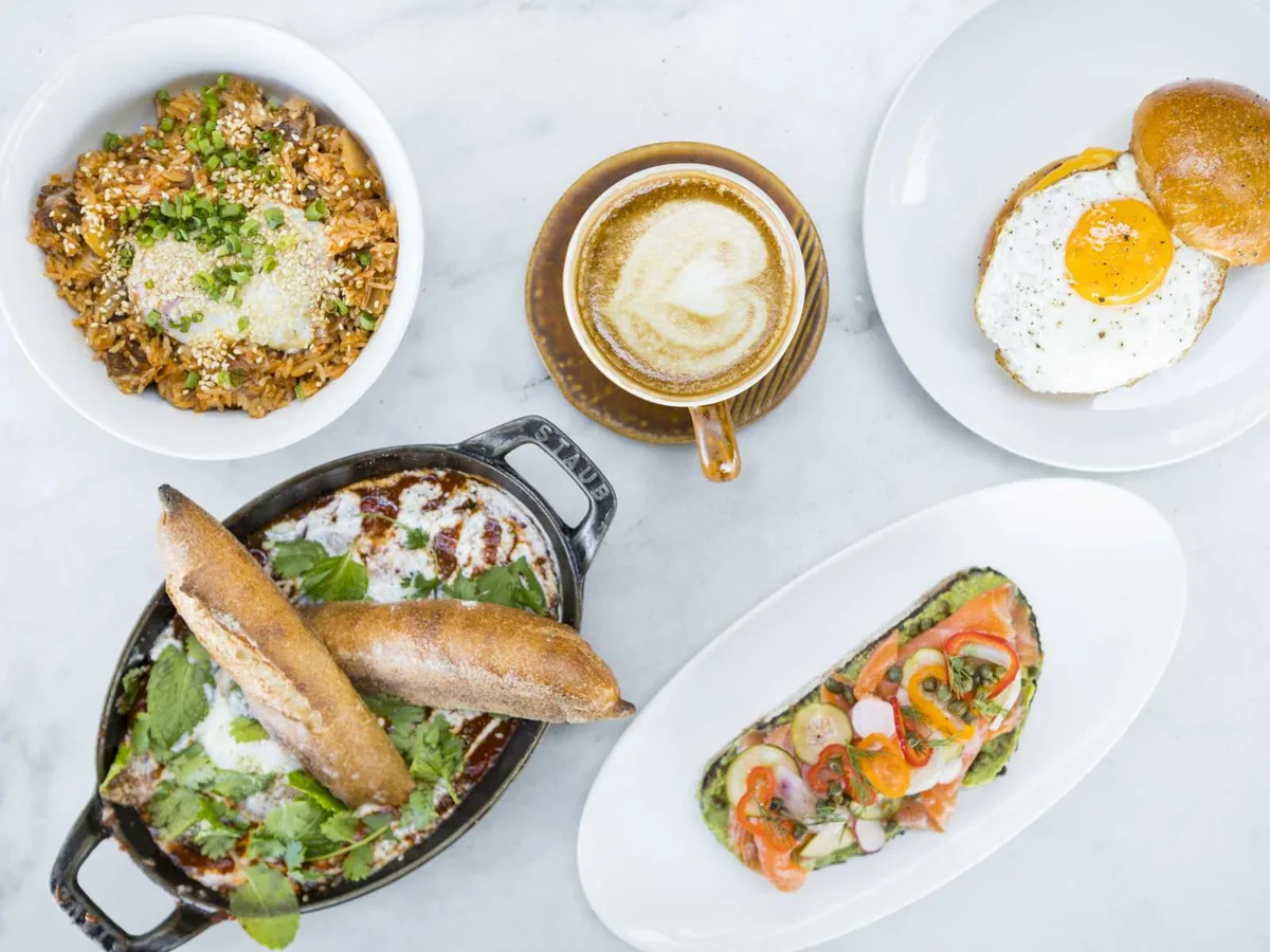 Republique - brunch spread marble