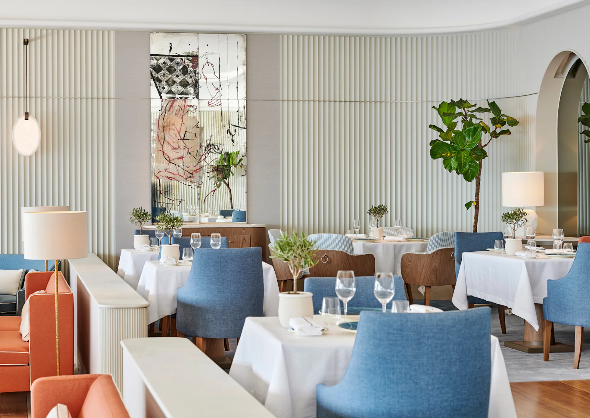 Restaurant Eden-Roc - blue dining room