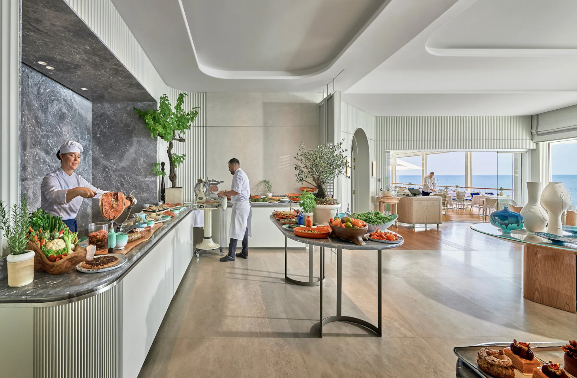 Restaurant Eden-Roc - lunch buffet