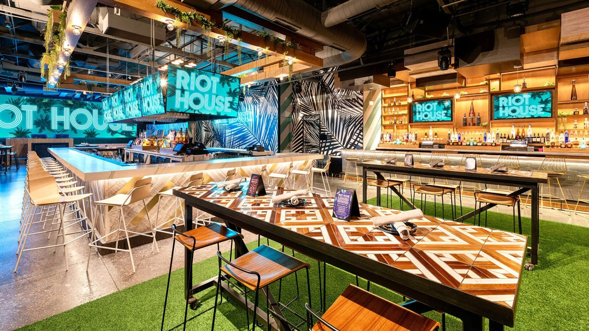 Riot House - nightclub in Scottsdale
