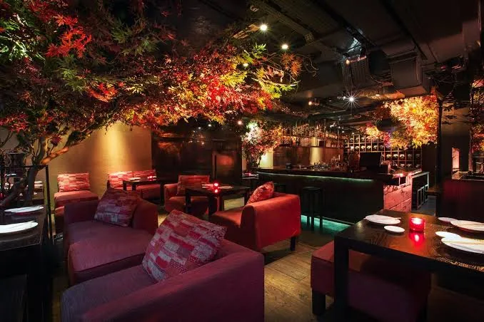 Roka Mayfair - interior 4