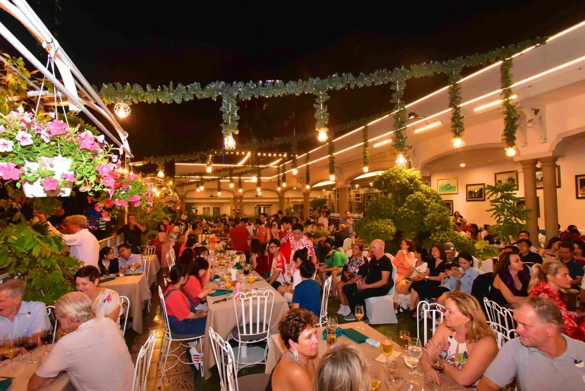 Rooftop Garden Bar - saigon 4