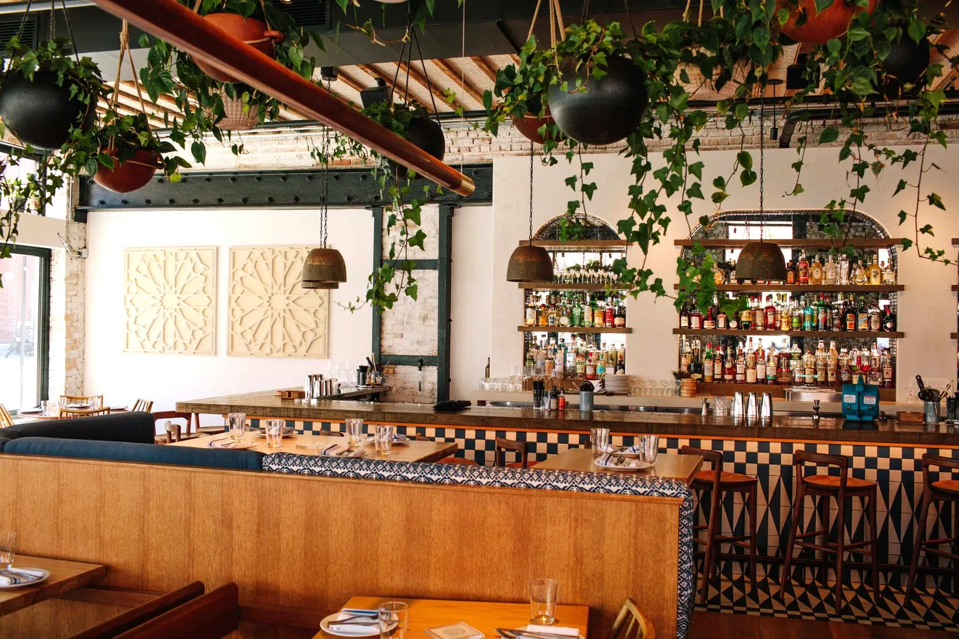 Rose Mary - hearth bar