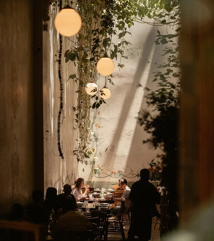 Rosetta - covered courtyard dining