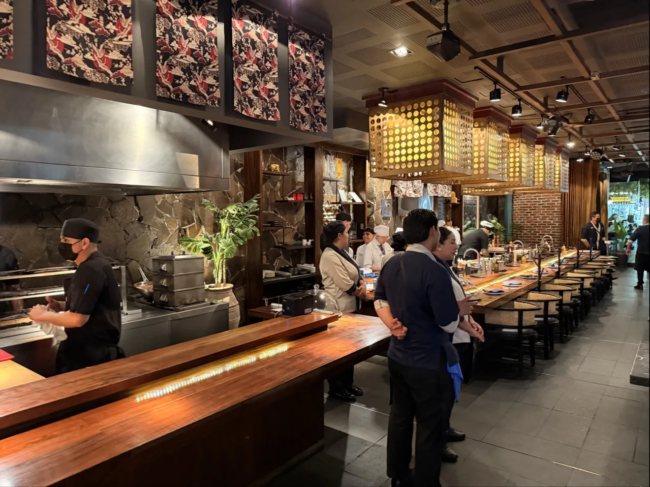 Ryoshi - dining room and robata counter