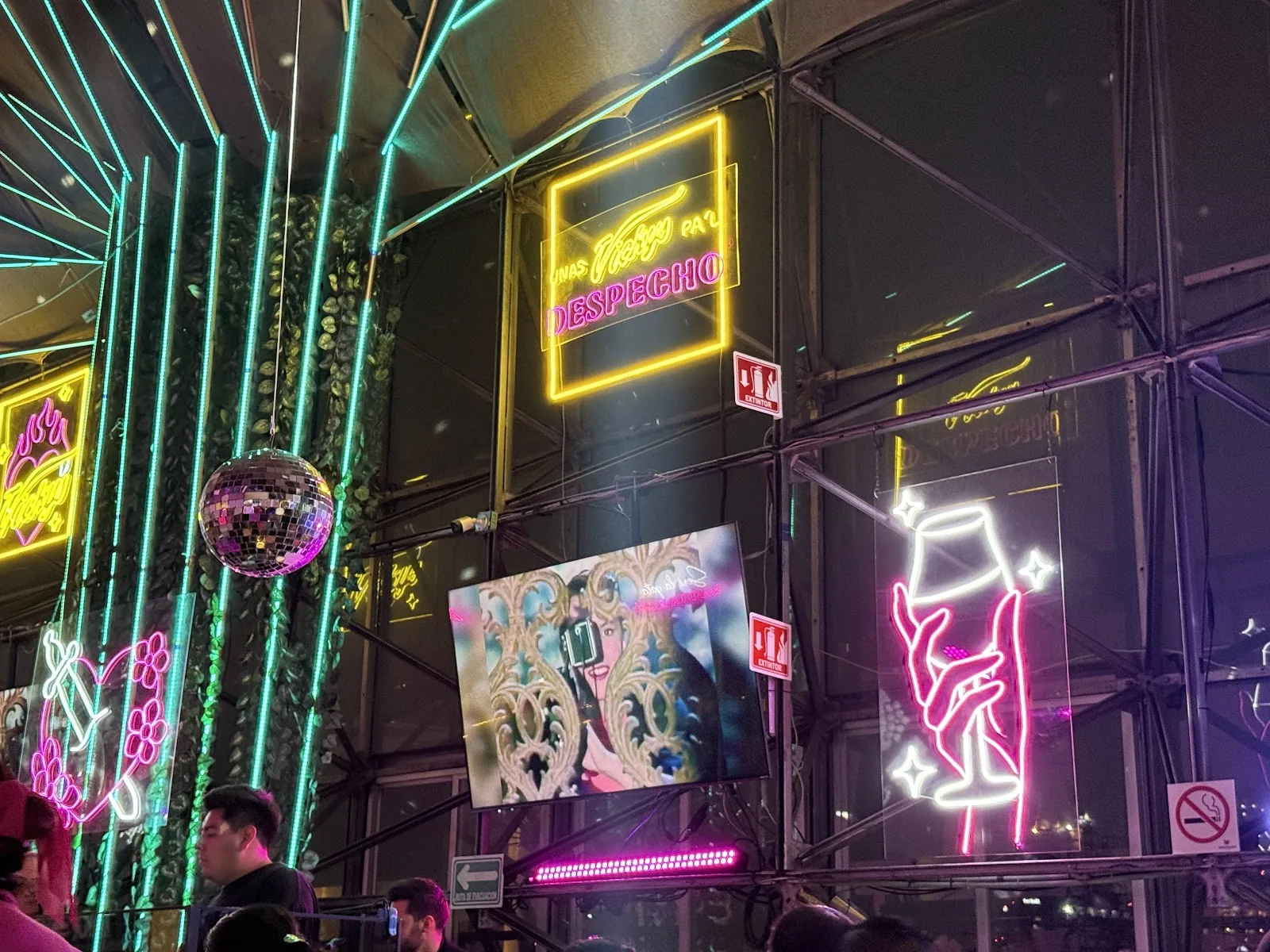 Sala de Despecho - Polanco bar on Masaryk, Mexico City