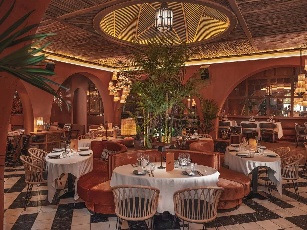 Salama - rattan ceiling dining