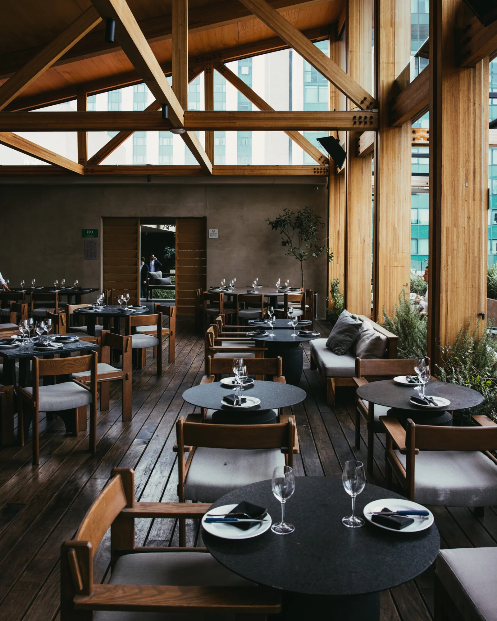 Salazar - dining room under the wooden truss roof