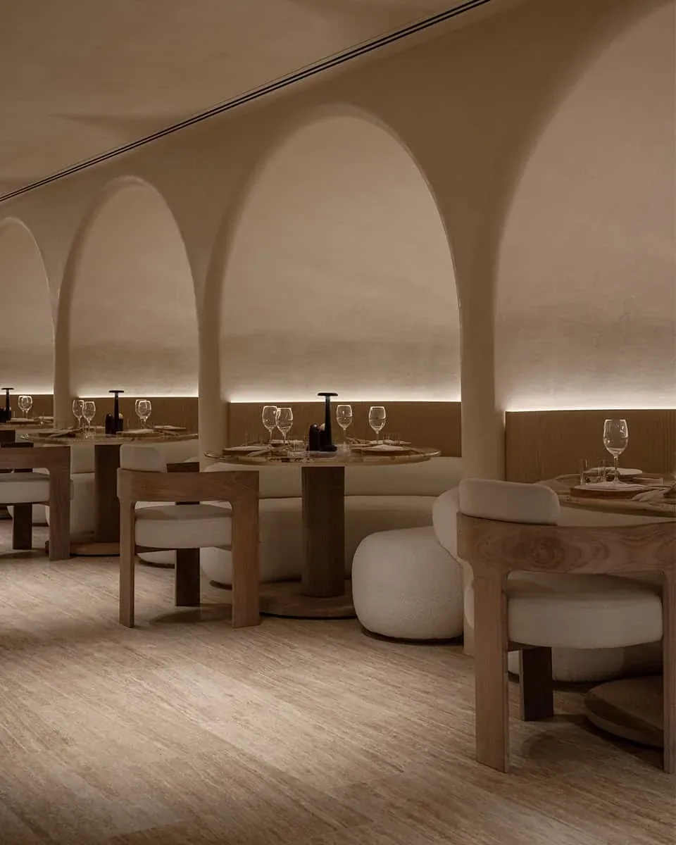 SĀN Beach - arches dining