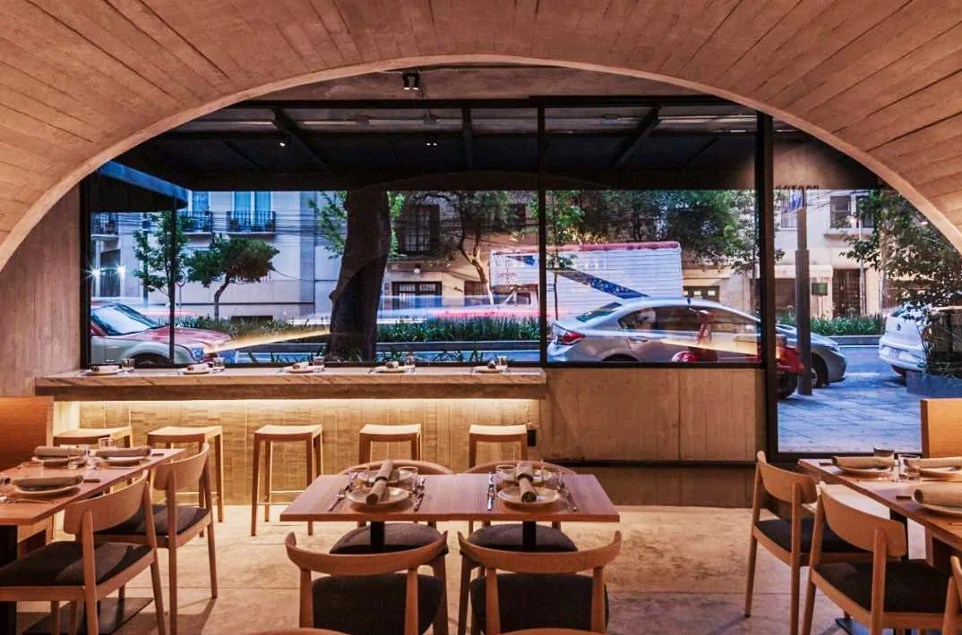 Sartoria - dining room street window orizaba