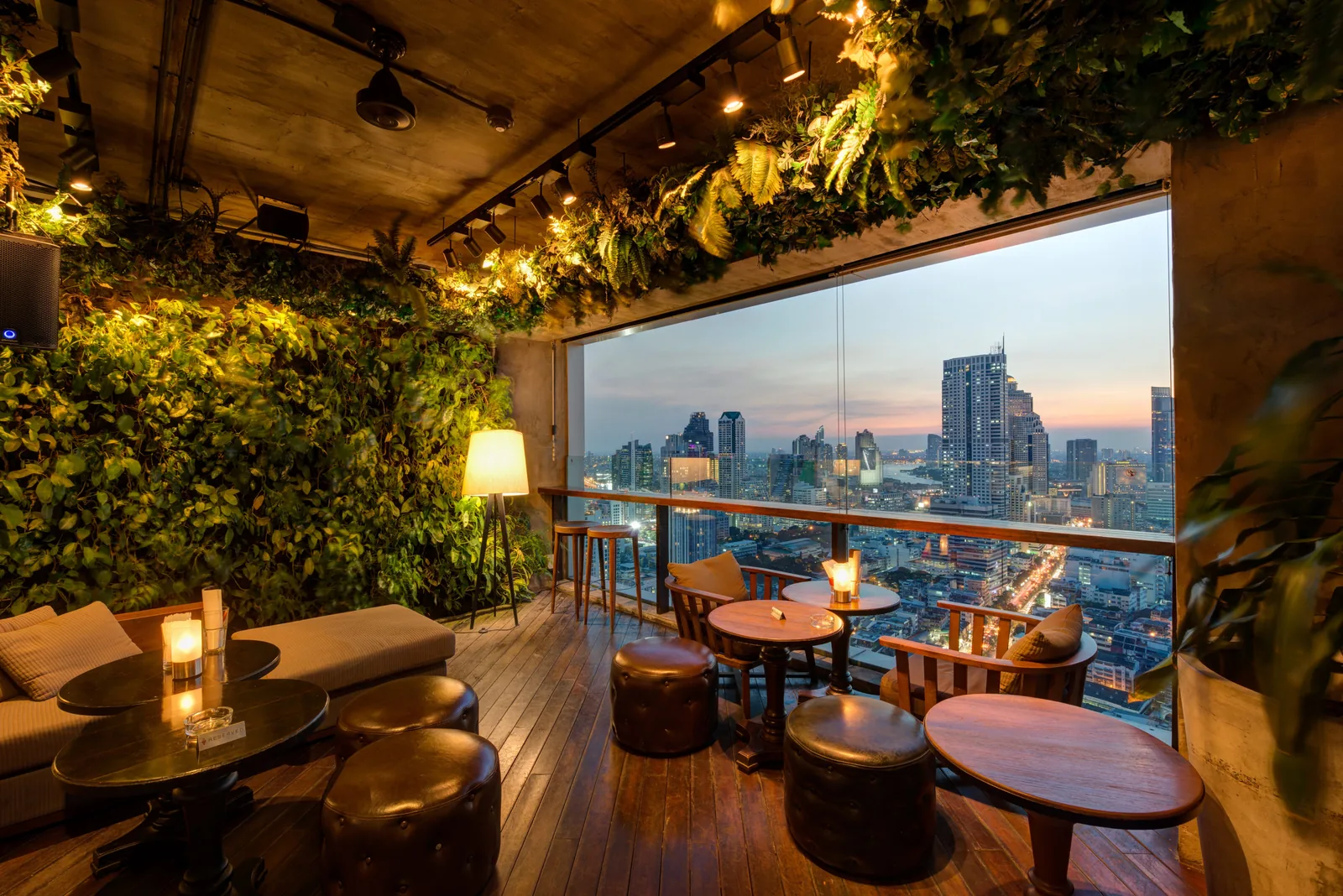 Scarlett Wine Bar - rooftop greenery lounge evening