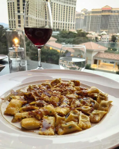 Scarpetta at Cosmopolitan - italian restaurant 3