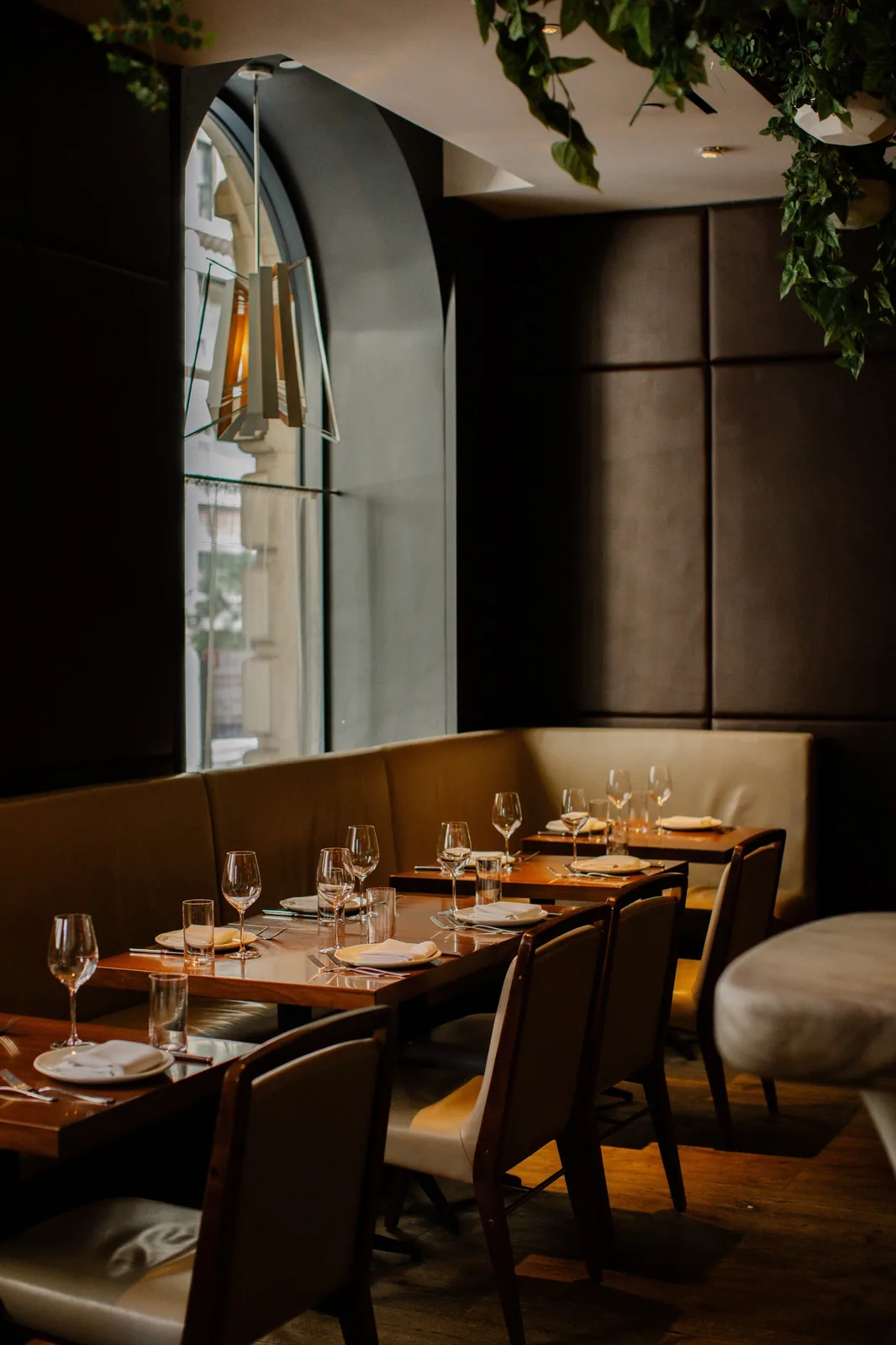 Scarpetta - window banquette