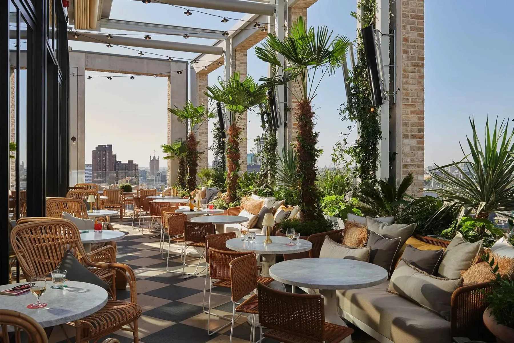 Seabird - rooftop bar in London