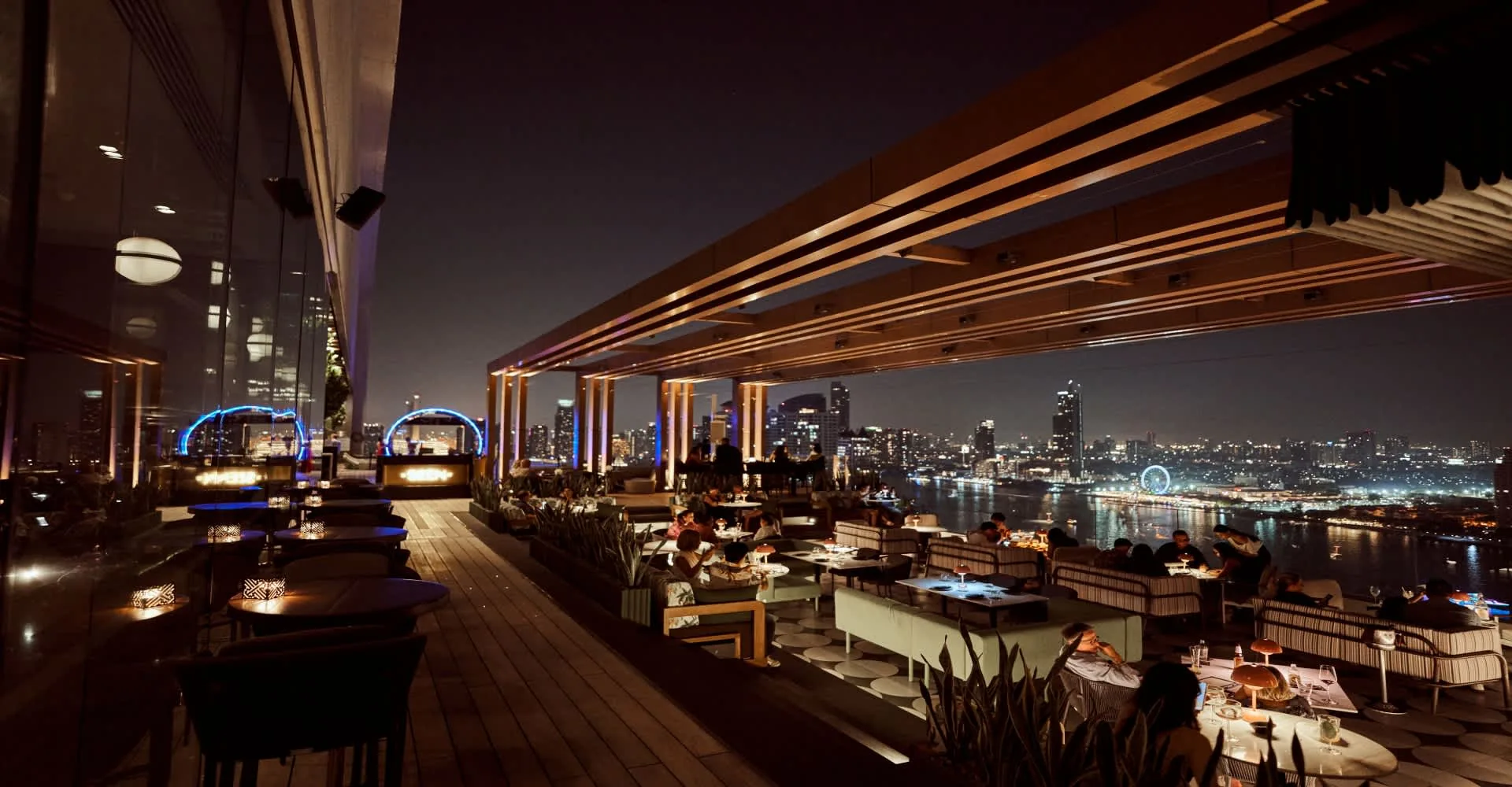 SEEN Restaurant - rooftop bar in Bangkok