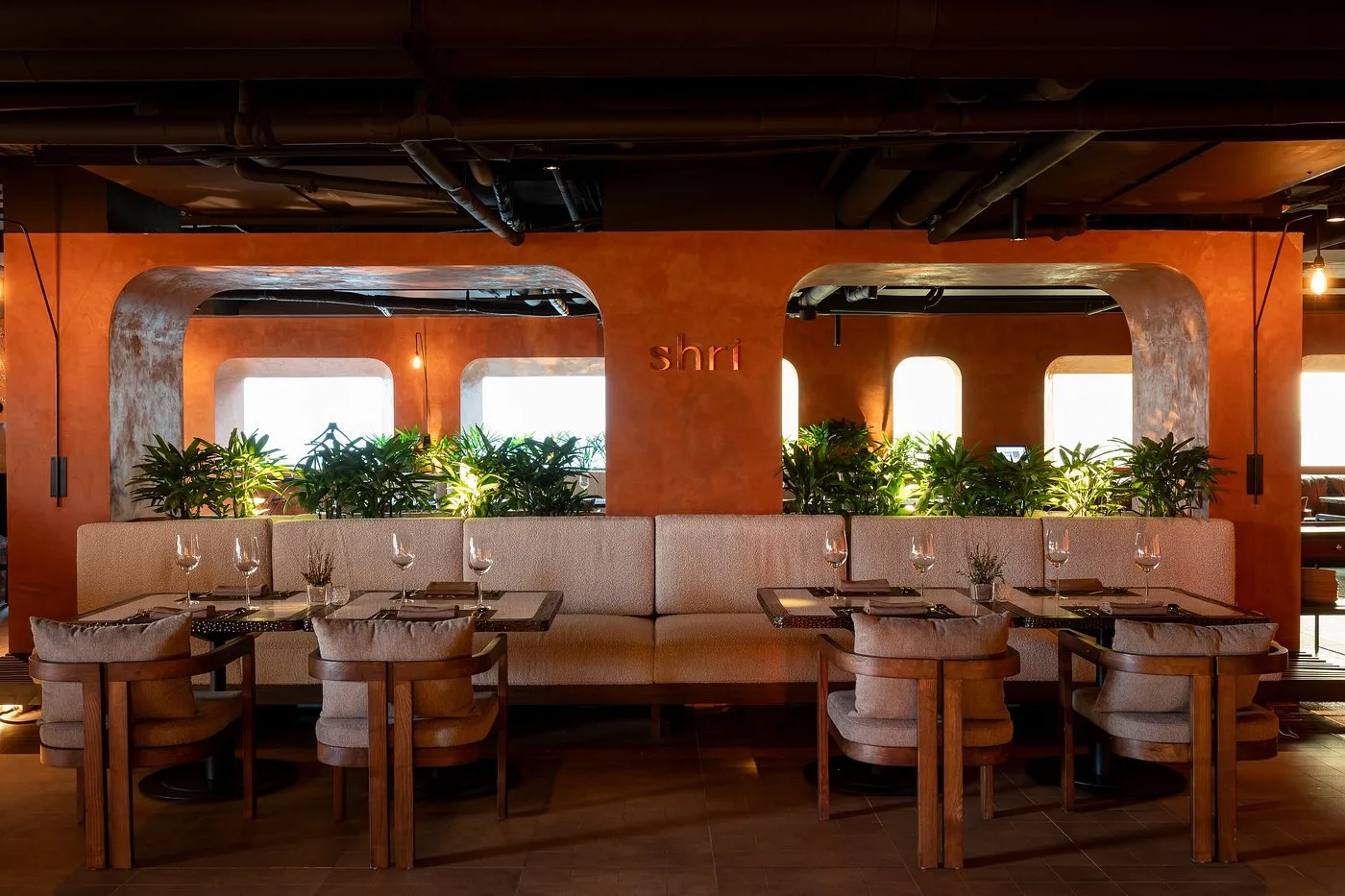 Shri Lifestyle Dining, rooftop bars in Saigon 3