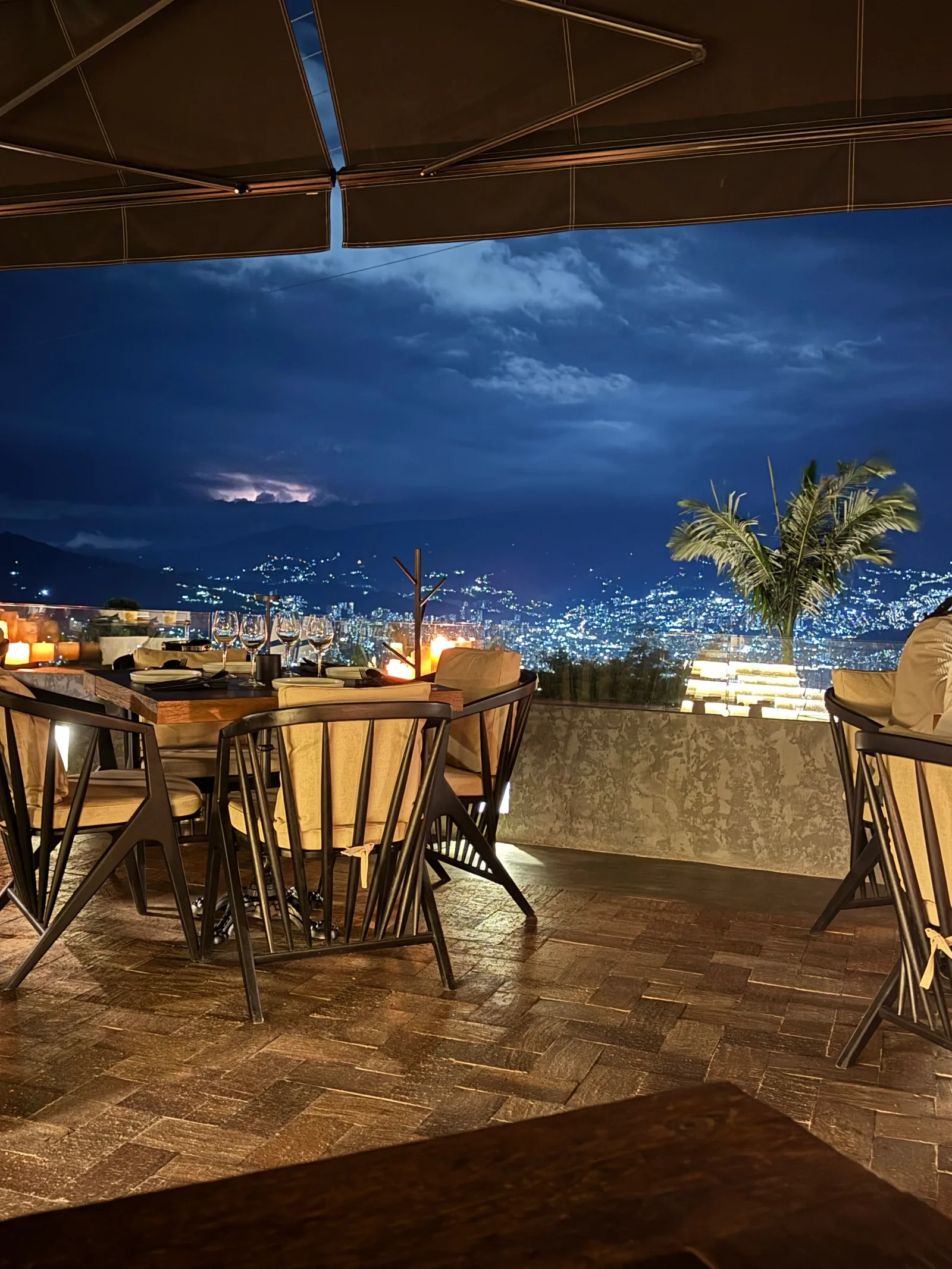 Simah - city lights terrace
