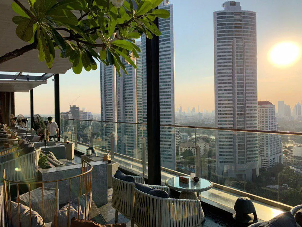 Sky on 20 - rooftop terrace daytime