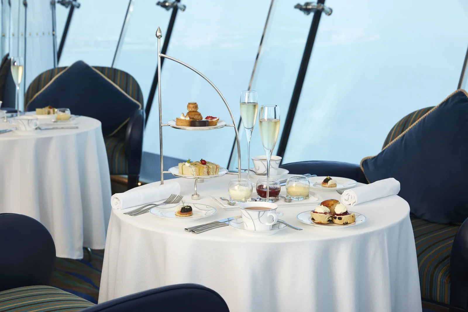 Sky View Bar Dubai, rooftop bars in Dubai 6