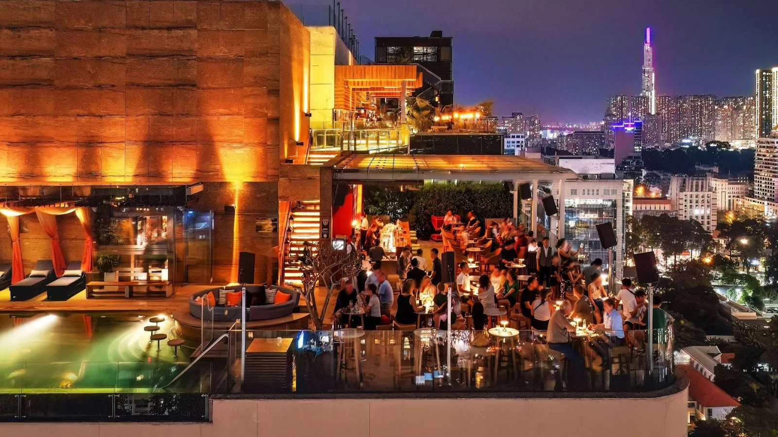 Social Club Rooftop - rooftop bar in Saigon