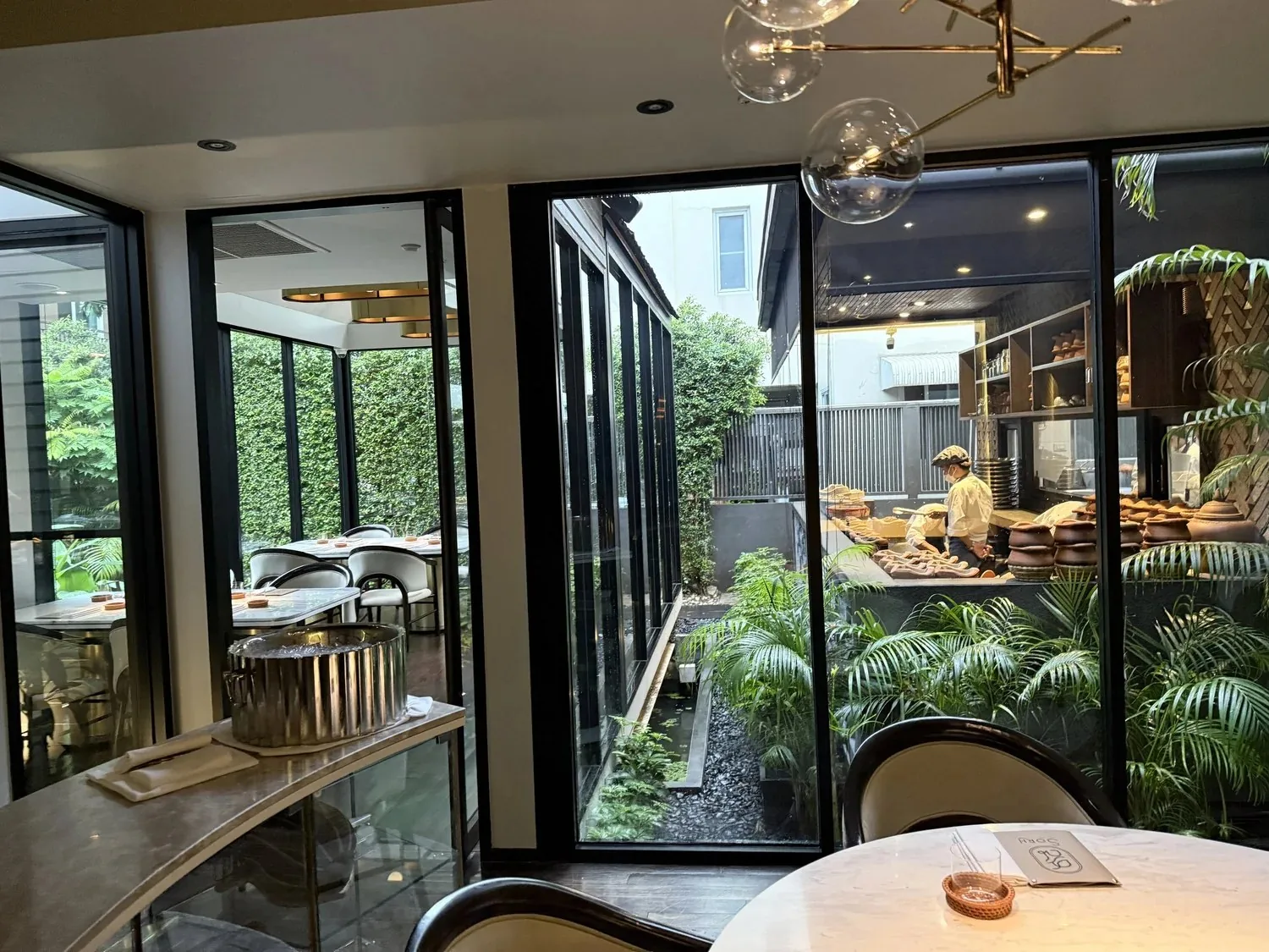 Sorn - dining room garden windows