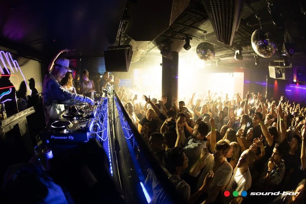 Sound Bar - night club 2